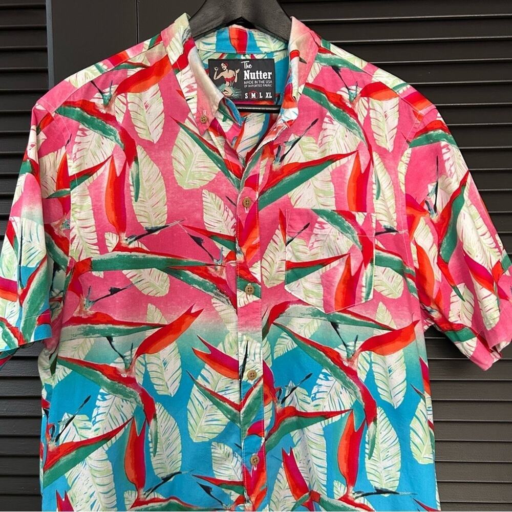 Chubbies The Nutter Men’s Tropical Casual Button Down Shirt, Size Medium - Picture 2 of 10